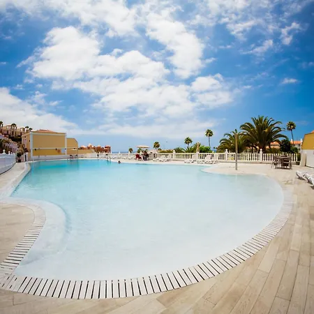 Апартаменти El Duque Ocean View *