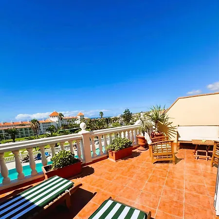 דירה El Duque Ocean View אדחה