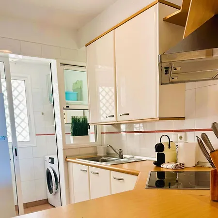 El Duque Ocean View Апартаменти *